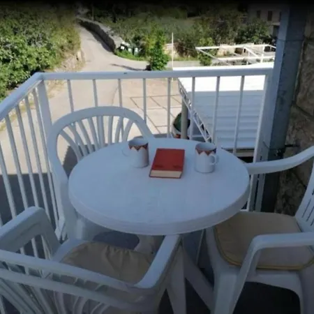 Antea - Private Parking & Garden